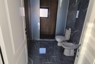 Casă cu 4 camere în Bucium - 1