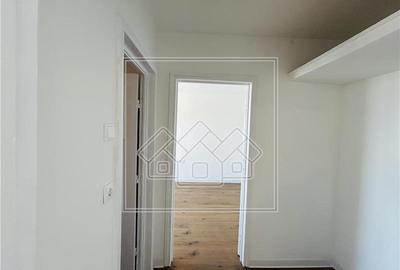 Ap cu 2 camere si balcon, etaj 2/4 - renovat - Zona Terezian - 11