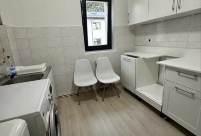 Apartament cu 2 camere decomandat în Poiana - 2