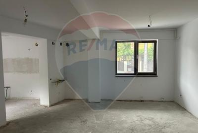 Apartament cu 3 camere de vanzare in zona Bucurestii Noi - 12