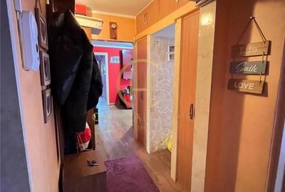 Apartament cu 4 camere semidecomandat, mobilat în Granit - 10