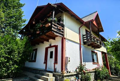 Casă individuală cu 5 camere în Capul Câmpului