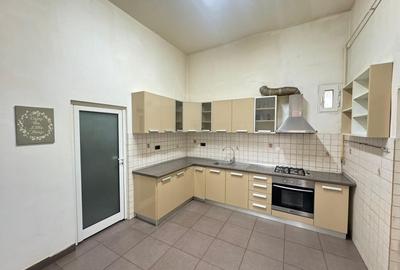 Casă individuală cu 4 camere cu Canalizare în Central - 14