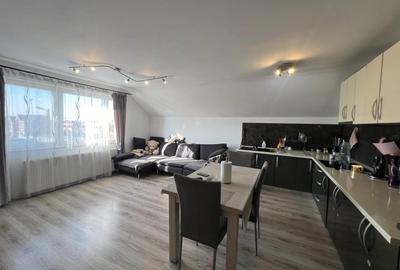 Apartament 3 camere,Victoriei ,zona Mărul de AUR - 2