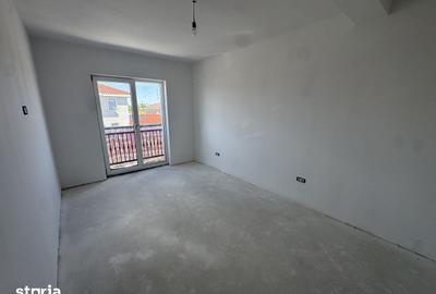 Casă cu 5 camere cu Teren 270 Mp în Fratelia - 10