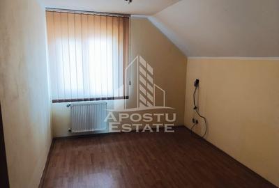Casă cu 5 camere cu Canalizare în Girocului - 2