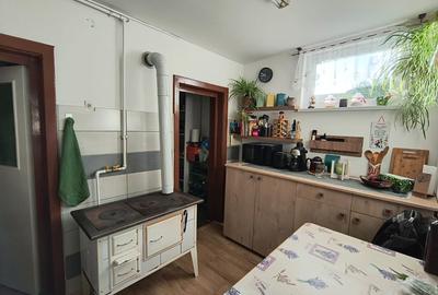 Casă individuală cu 2 camere în Central