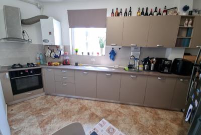 Apartament cu 2 camere decomandat, mobilat în Central - 4