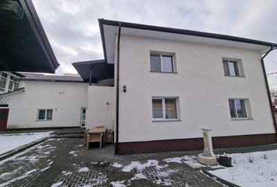 De Inchiriat Casă 3 camere +dependințe situată in cartierul Obcini - 2