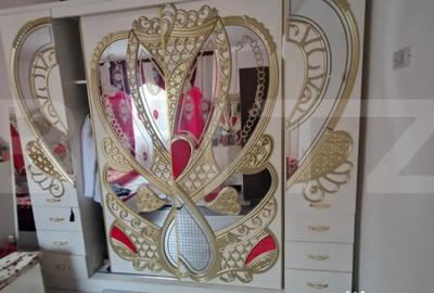 Casă cu 5 camere cu Canalizare în Central - 4