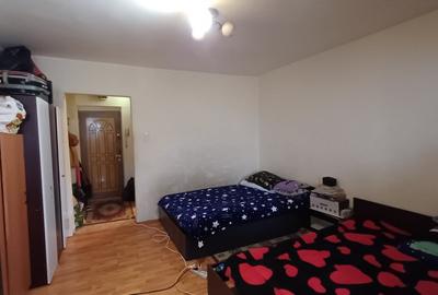 Salajan, 1 Decembrie 1918 | Garsoniera CF1 32mp | Balcon | Metrou 6min - 3