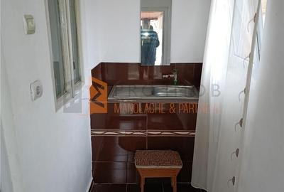 Casă cu 4 camere în Sărata - 1