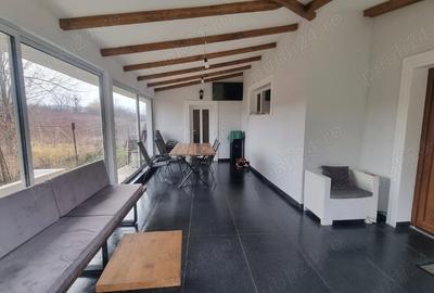 Casă cu 4 camere cu Teren 700 Mp în Central - 4