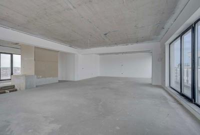 Apartament cu 3 camere semidecomandat în Central - 1