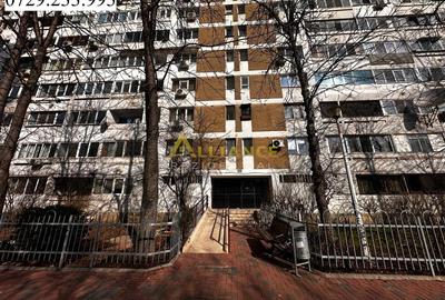 Apartament cu 2 camere semidecomandat, mobilat în Titan