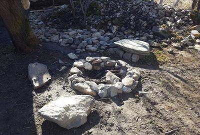 Casă cu 2 camere cu Canalizare în Periferie - 1