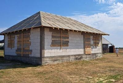 Casă cu 3 camere cu Teren 88 Mp în Berchișești - 1