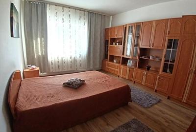 Apartament cu 2 camere decomandate Zona George Enescu