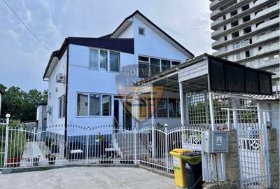 Vila de inchiriat 8 camere 8 bai Mamaia Nord