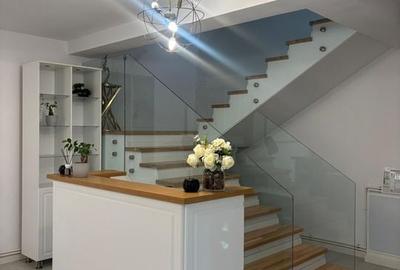 Vila de inchiriere, 6 camere // Zona Tei - 1