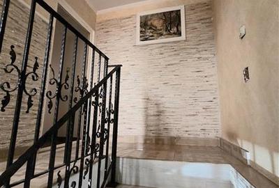 Casă individuală cu 6 camere cu Canalizare în Casa de Cultură - 18