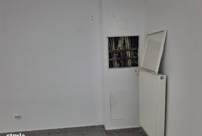 Spațiu comercial, de 85 mp, în Titan - 11