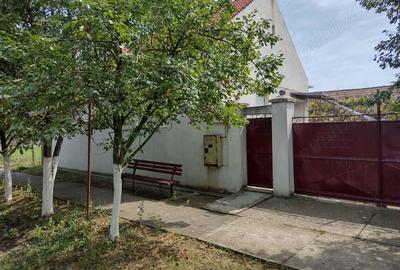 Casa de vanzare situata in localitatea Nadab, judetul Arad - 1