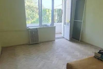 Apartament cu 3 camere semidecomandat în Cina - 1