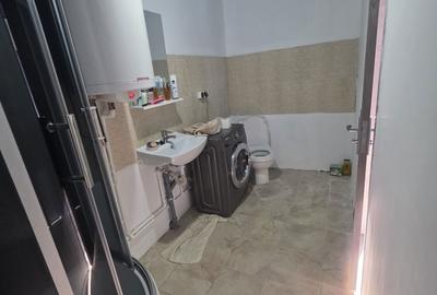 Casă cu 4 camere în Florica - 1