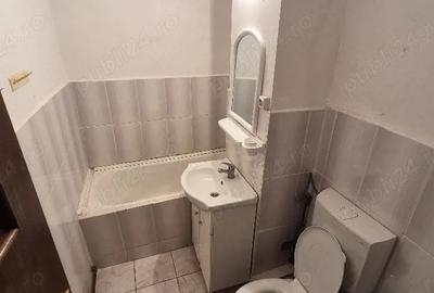 Garsonieră decomandată în Central - 2