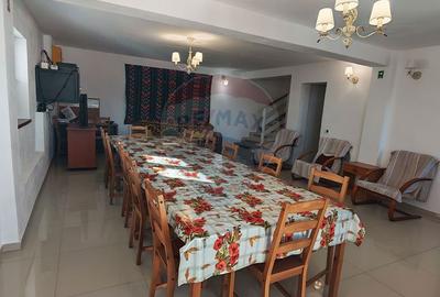 Spațiu comercial, de 180 mp, în Central - 11