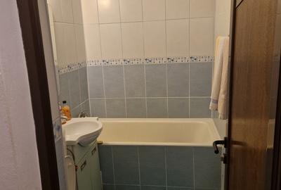 Iancului, Obor chiar langa metroul Iancului, langa Liceul Hasdeu - 4