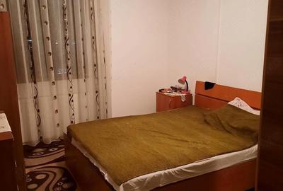 Apartament cu 3 camere decomandat în Roșu - 6