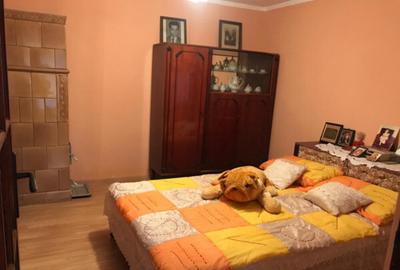 Casă cu 7 camere cu Teren 2500 Mp în Ilovăț - 6