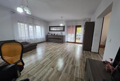 Vila cu 4 .camere 3. bai --249 mp utili - teren 881mp - 14