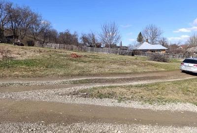 Teren intravilan Botesti- Girov - 2