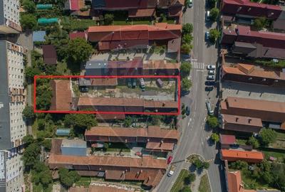 Casă individuală cu 9 camere cu Canalizare în Central - 9