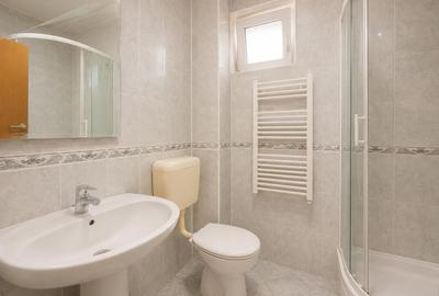 Casă cu 6 camere cu Canalizare în Bucureștii Noi - 7