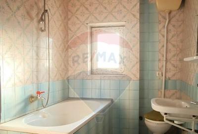 Casă cu 4 camere cu Teren 317 Mp în Dumbrăveni