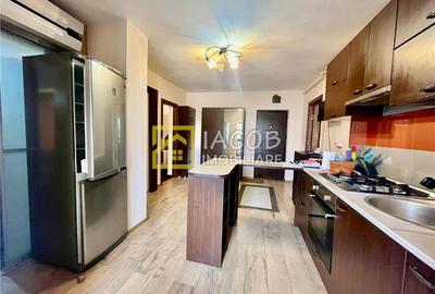 Apartament 2 CD, ultracentral, de inchiriat - 2