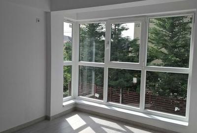 Apartament cu 3 camere decomandat în Lujerului