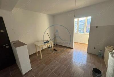 Apartament 2 camere, decomandat, etaj 4/4 , zona SENS - 2