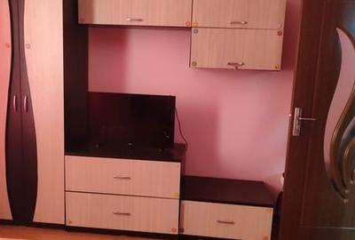 Apartament cu 3 camere în Traian - 7