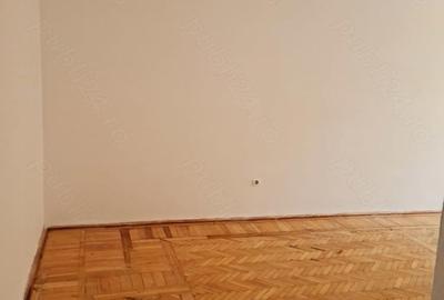 Apartament cu 2 camere decomandat în Central - 4