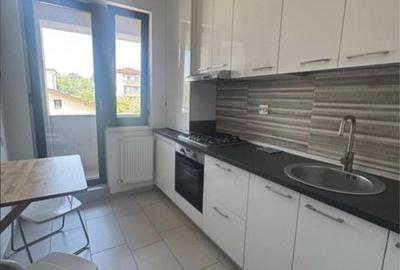 Garsonieră decomandată în Roșu - 6