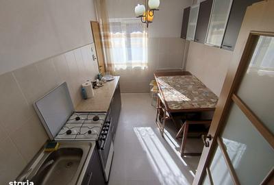 Apartament cu 3 camere decomandat în Decebal - 5