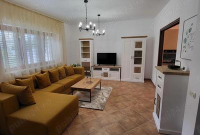 Proprietar inchiriez casa in Dumbravi?a - prima inchiriere dupa modernizare - 1