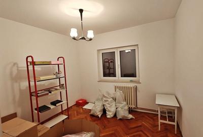 Apartament 3 camere, confort 1, etaj 1, boxa, zona Petuniei - 3