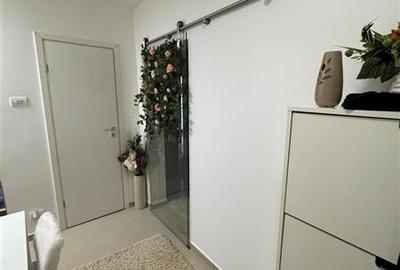 Apartament cu 3 camere decomandat în Giurgiului - 2