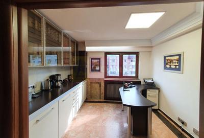 Apartament cu 3 camere decomandat în Central - 14